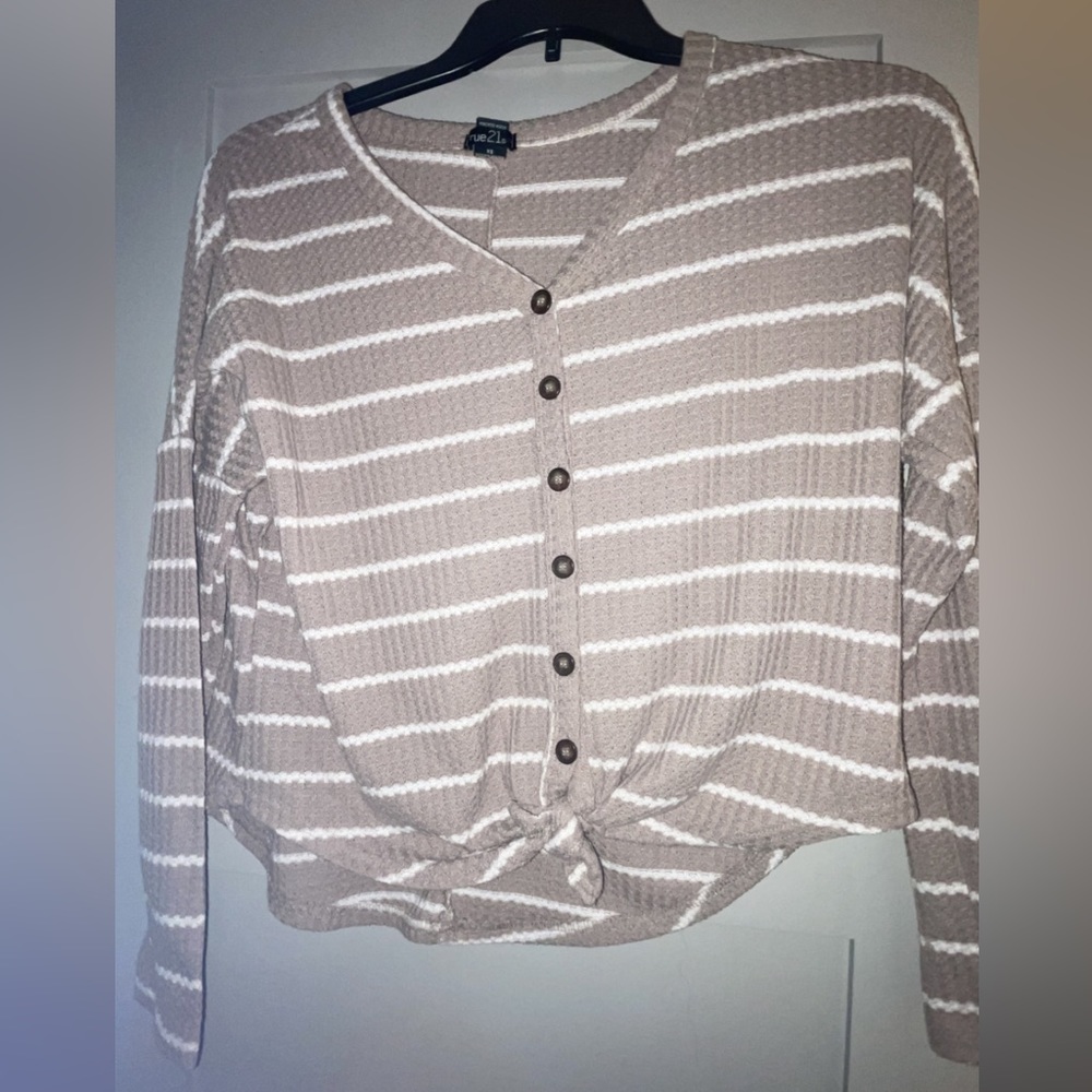 Rue 21 sweater
